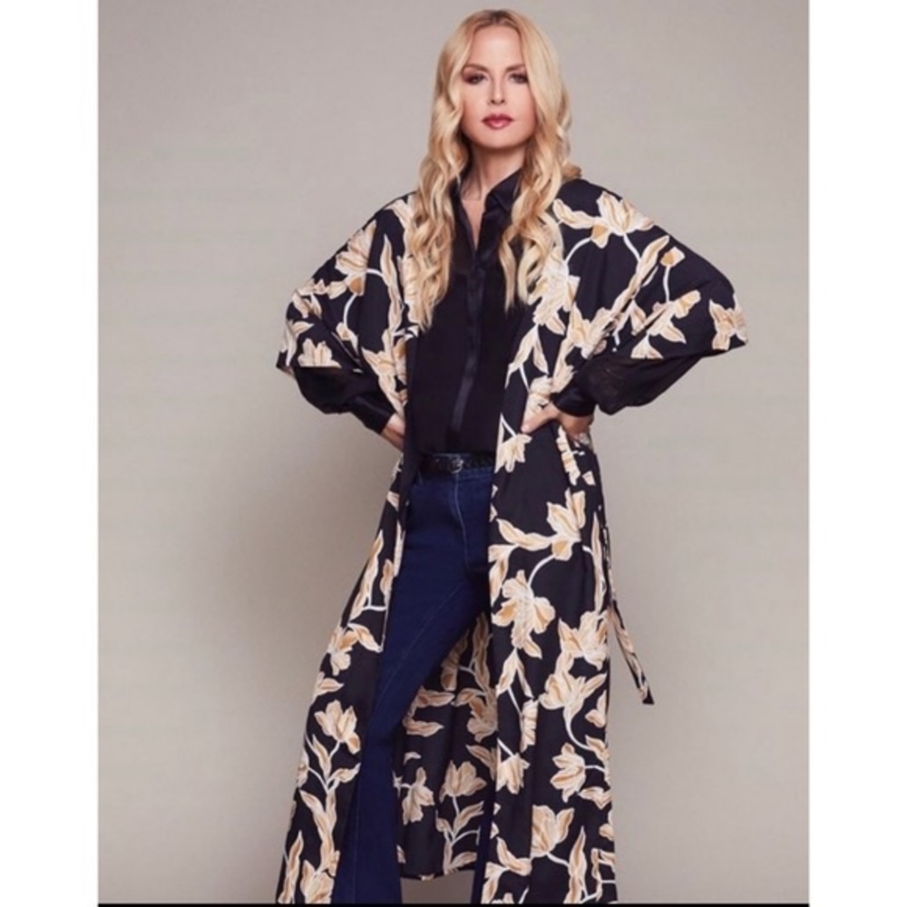 Maison Du Soir Selena Oversized Floral Kimono Bel… - image 6